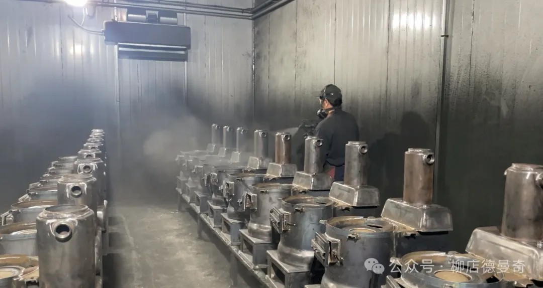 柳店新型环保炉具均使用水性漆喷涂，环保耐用无污染